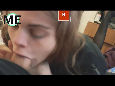 ❤️ Bo'g'iz bo'shlig'i, yirtilgan külotlu çoraplar va yirtilgan poshnalar bilan tanishish yoqimli ☑ Sluts uz.pornmega.ru